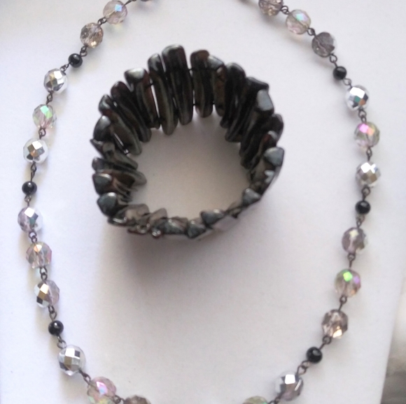 Vintage Arcrylic Necklace & Abalone bracel - Picture 6 of 7